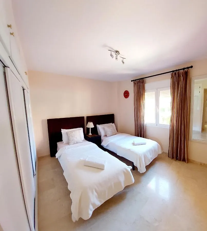 Luxurious Apartment 2 Bedroom 2 Bathroom Near Beach Malaga